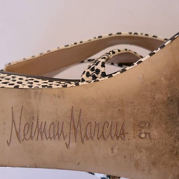 Neiman Marcus Strappy Wedge Sandal Size 6.5 - Picture 10 of 13